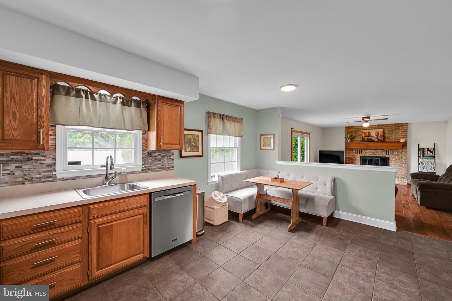 230 Hope Drive photo 9