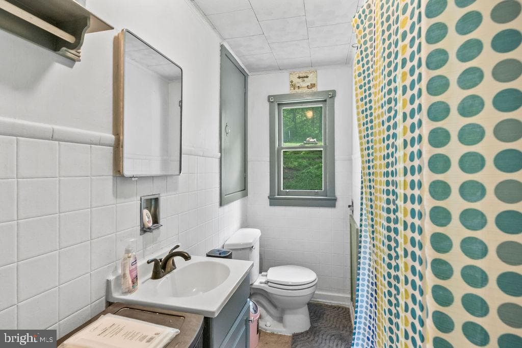 1644 Moselem Springs Rd photo 12