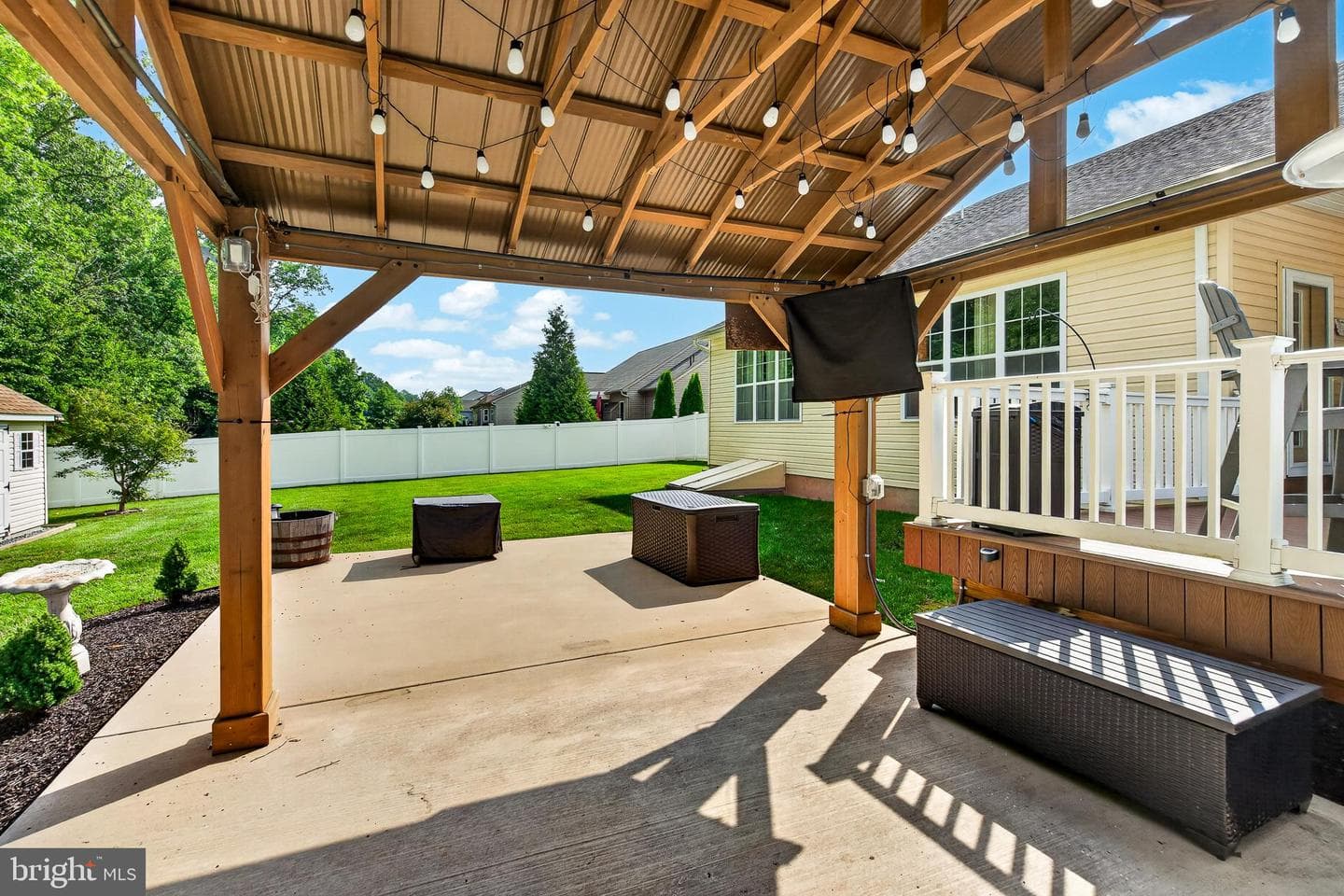 105 Woods Edge Drive photo 51