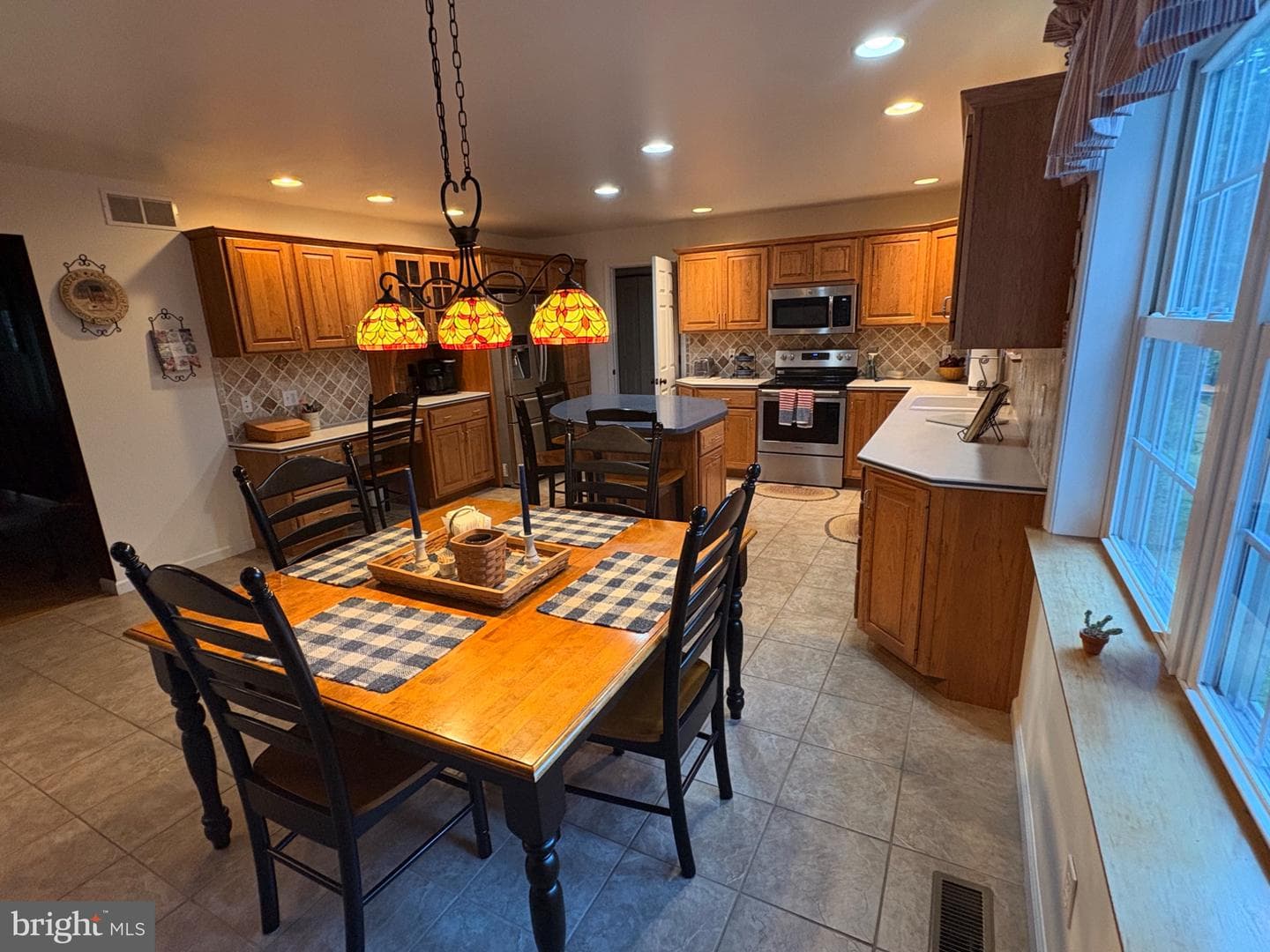 52 Hess Road photo 25