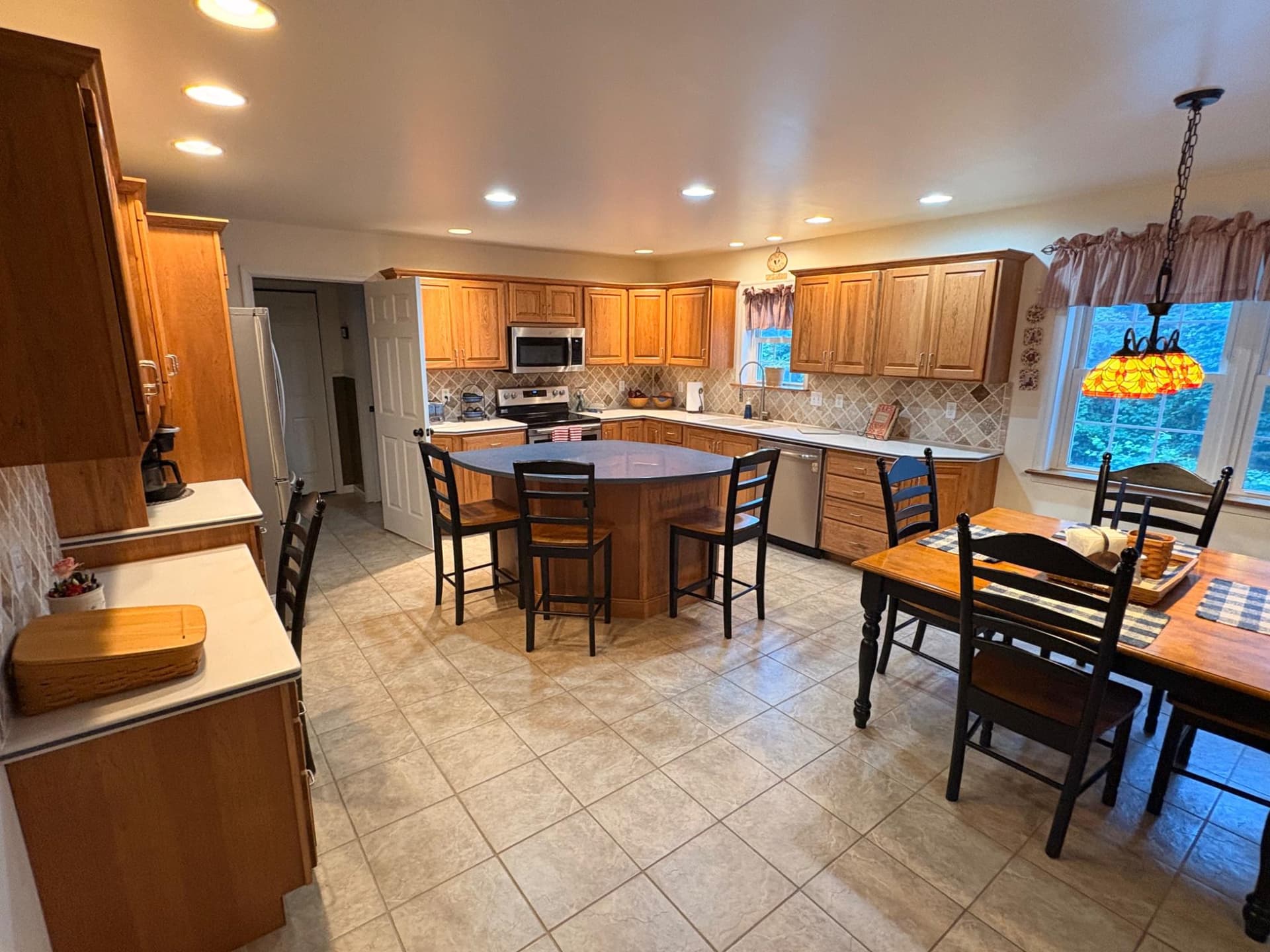 52 Hess Road photo 28