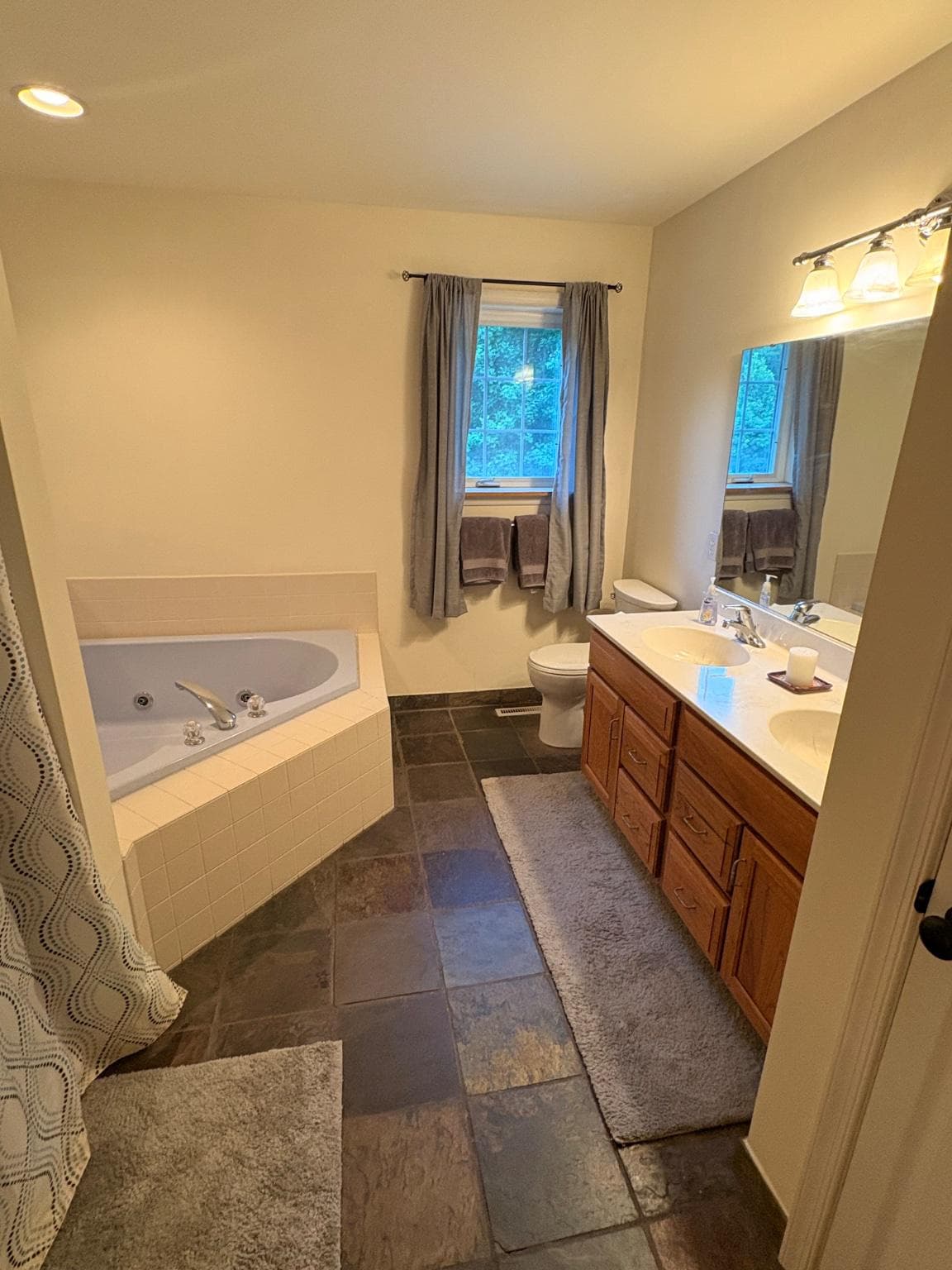 52 Hess Road photo 51
