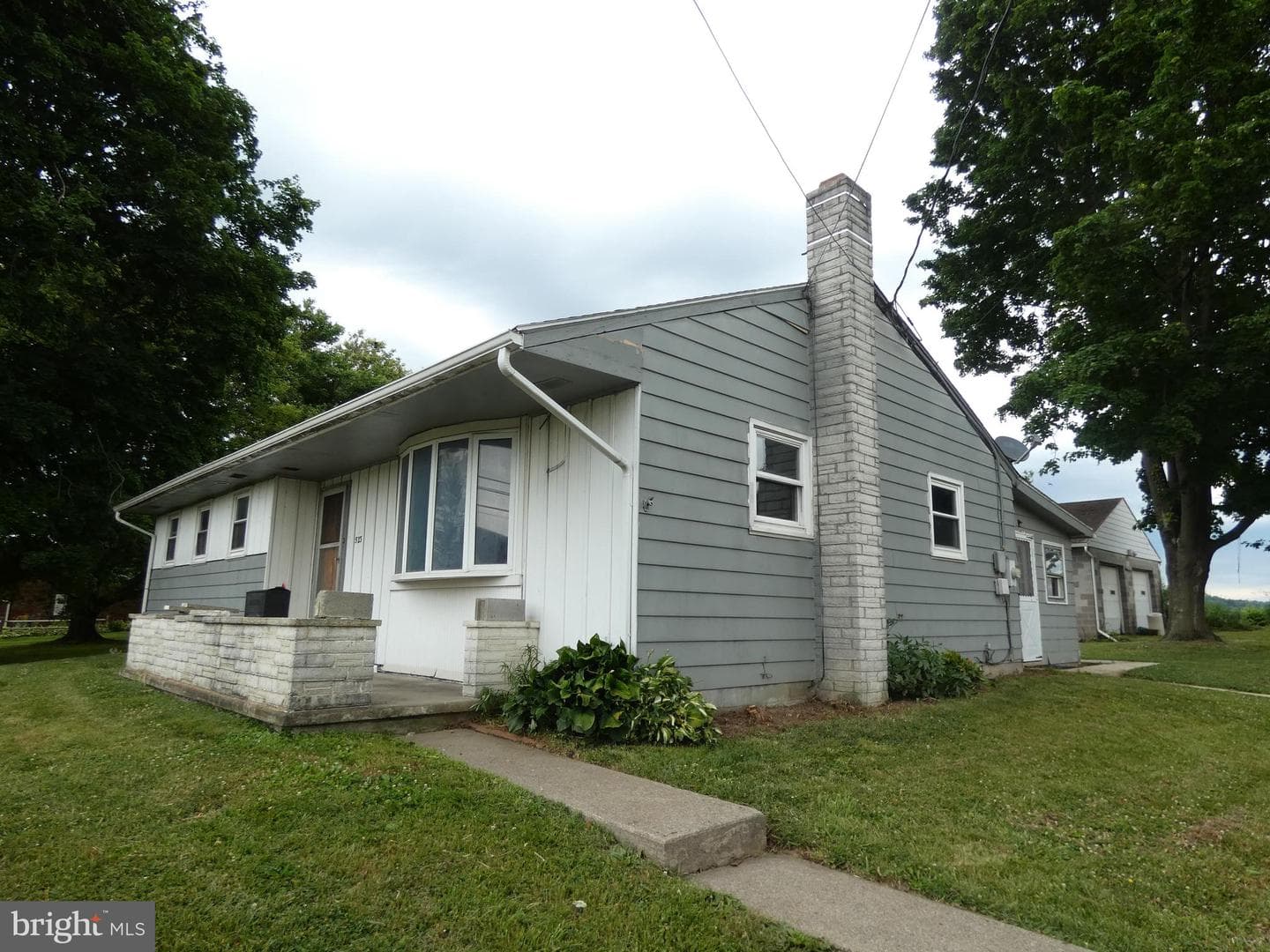 523 College Boulevard photo 4