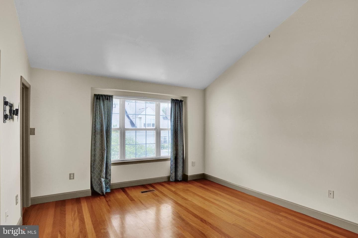 160 Hickory Lane photo 11
