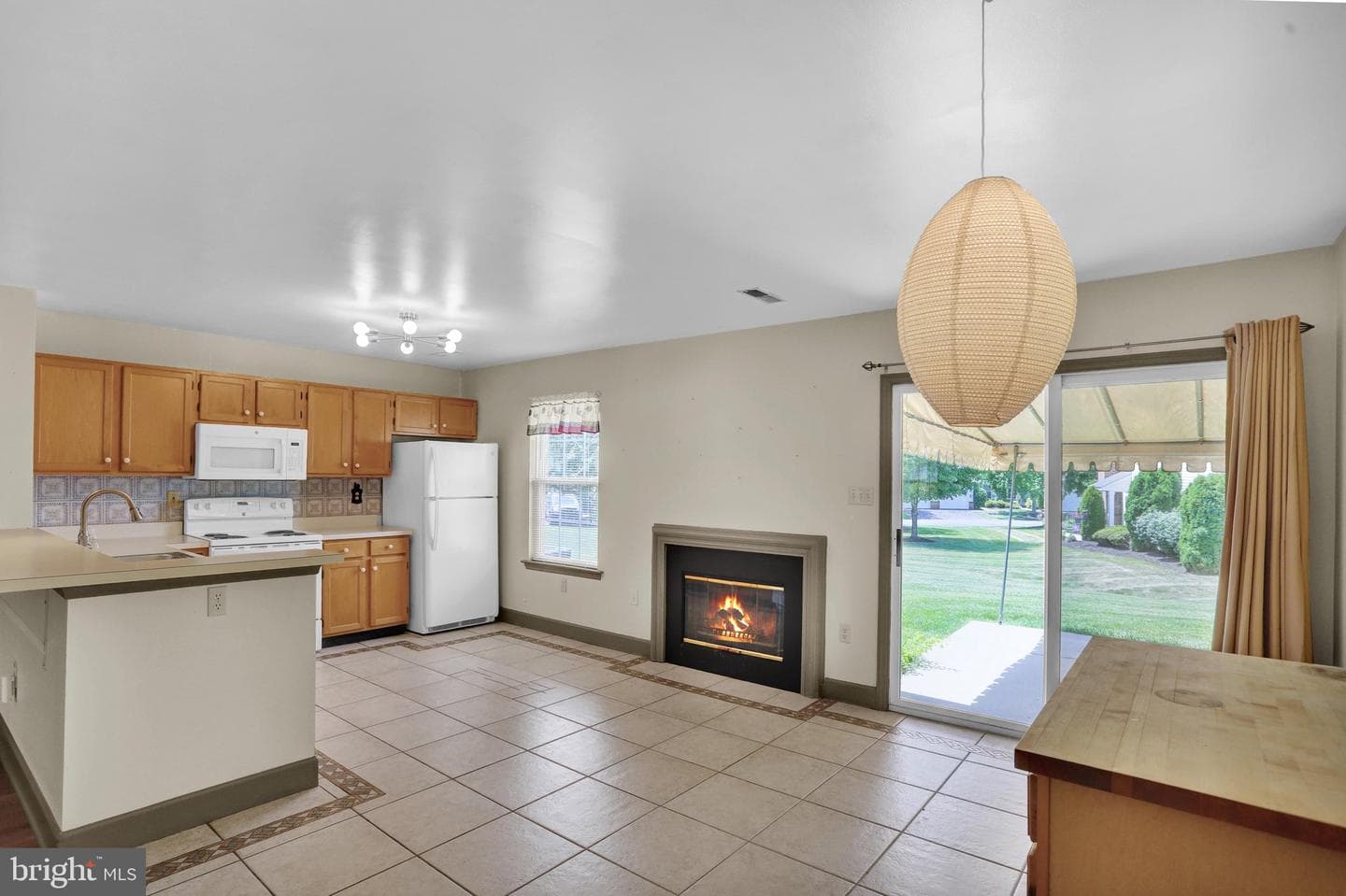 160 Hickory Lane photo 8