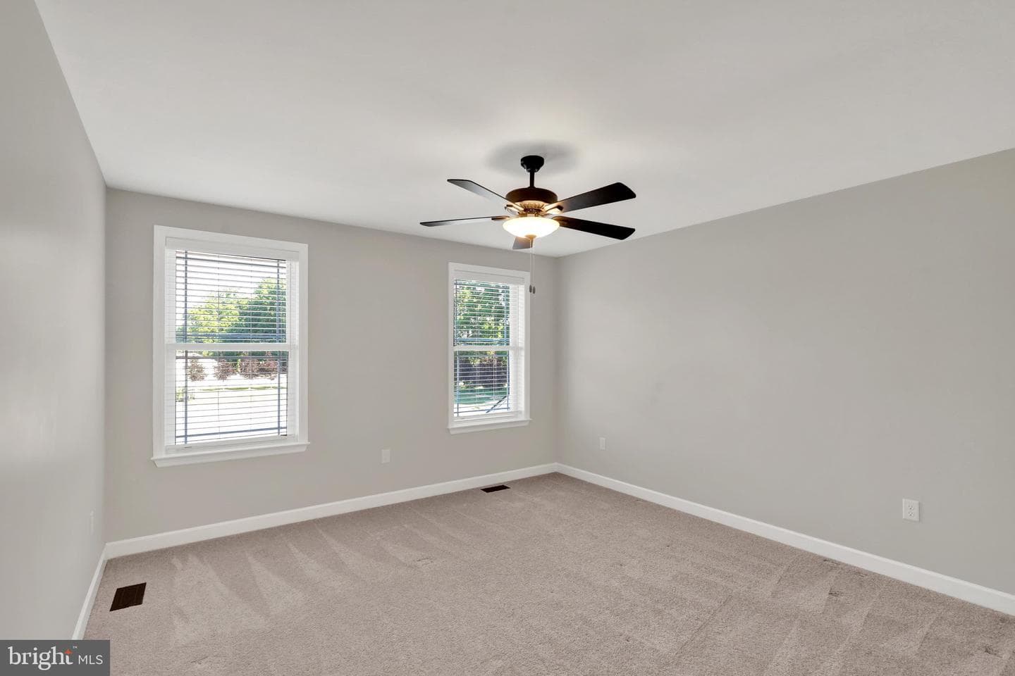 64 Middletown Road photo 31