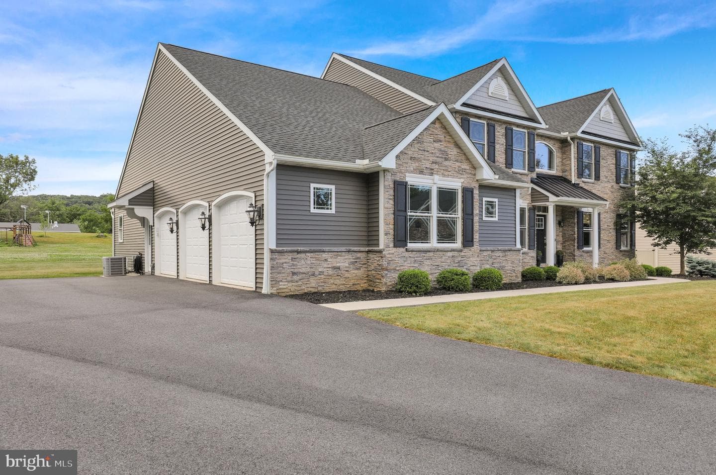 64 Middletown Road photo 41
