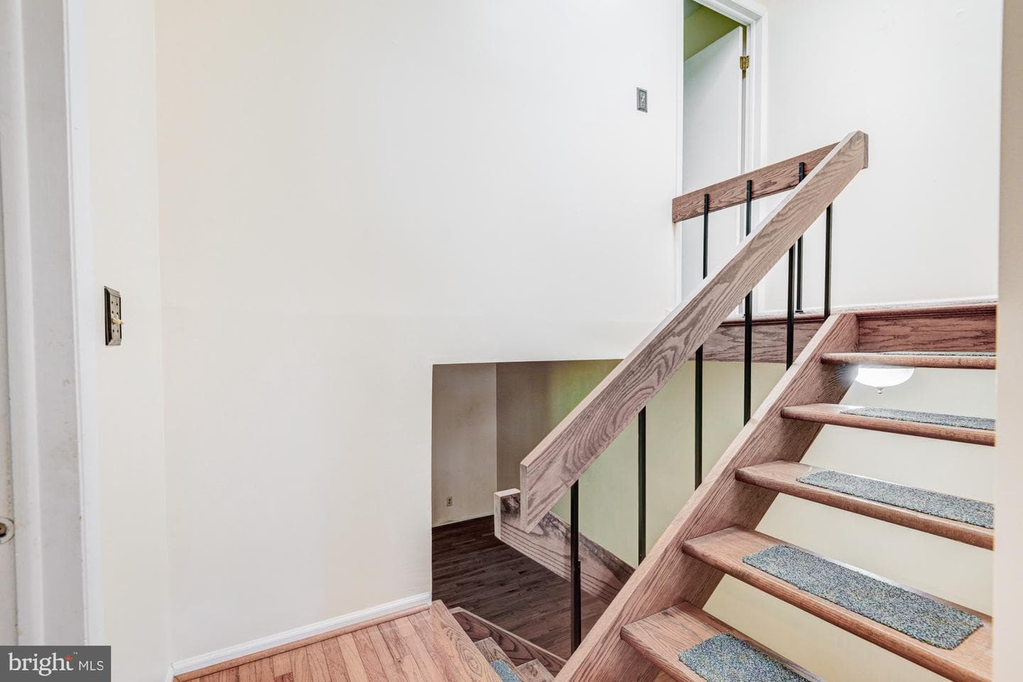 73 Wedge Lane photo 12