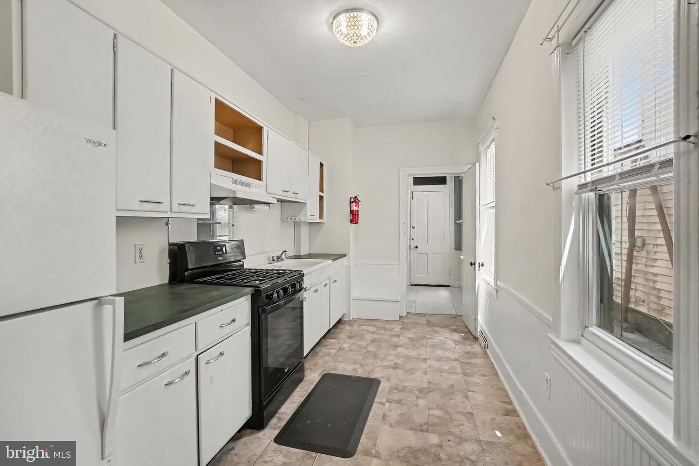 619 Willow Street photo 7