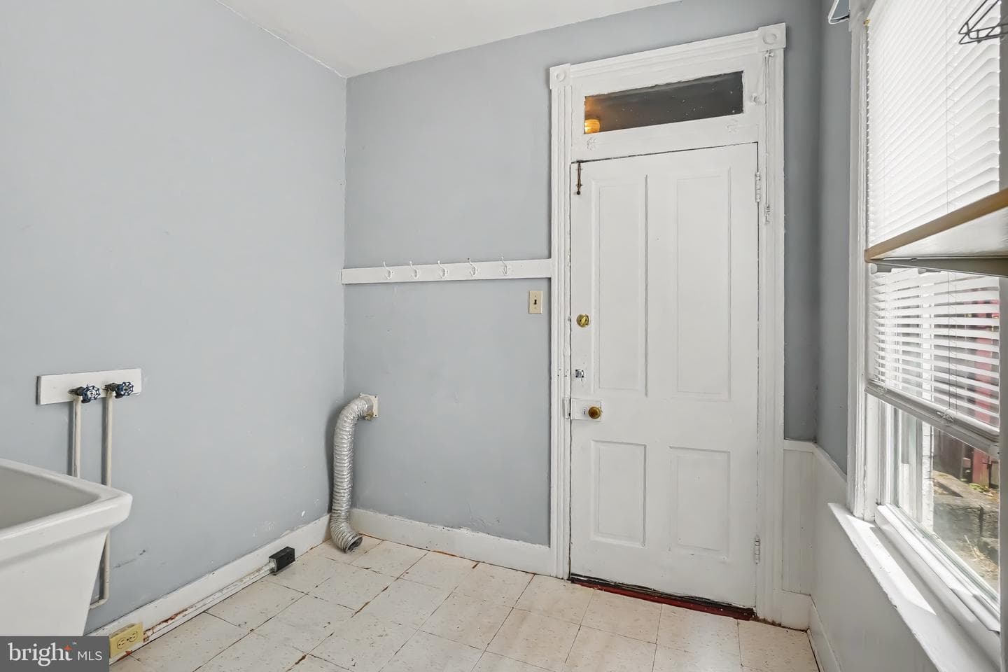 619 Willow Street photo 9
