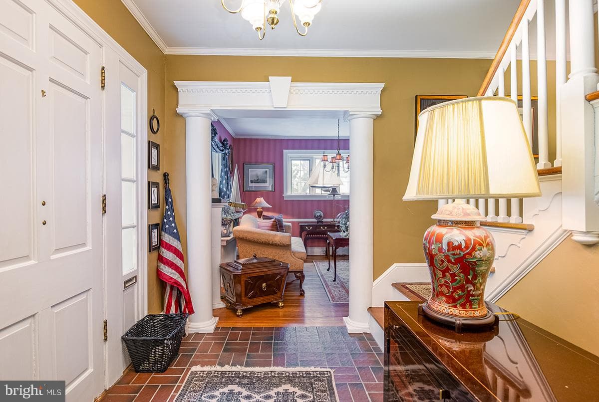 109 E 36th Street photo 5