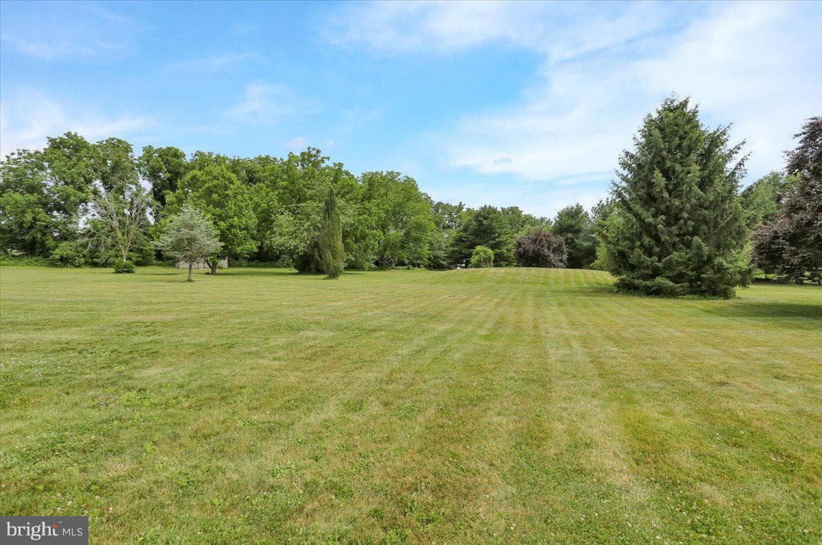 116 Indian Run Drive photo 12