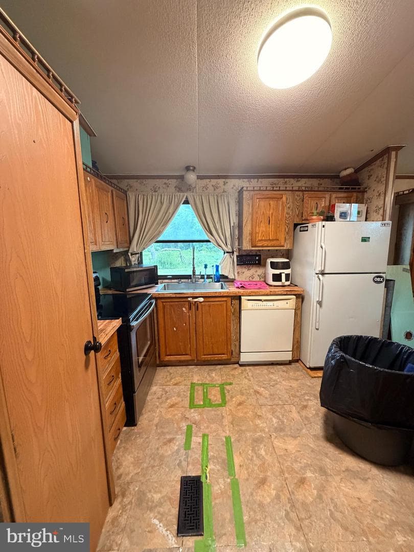 77 Blarney Circle photo 6