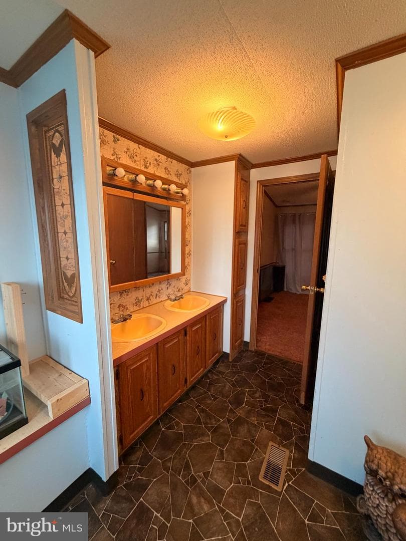 77 Blarney Circle photo 9