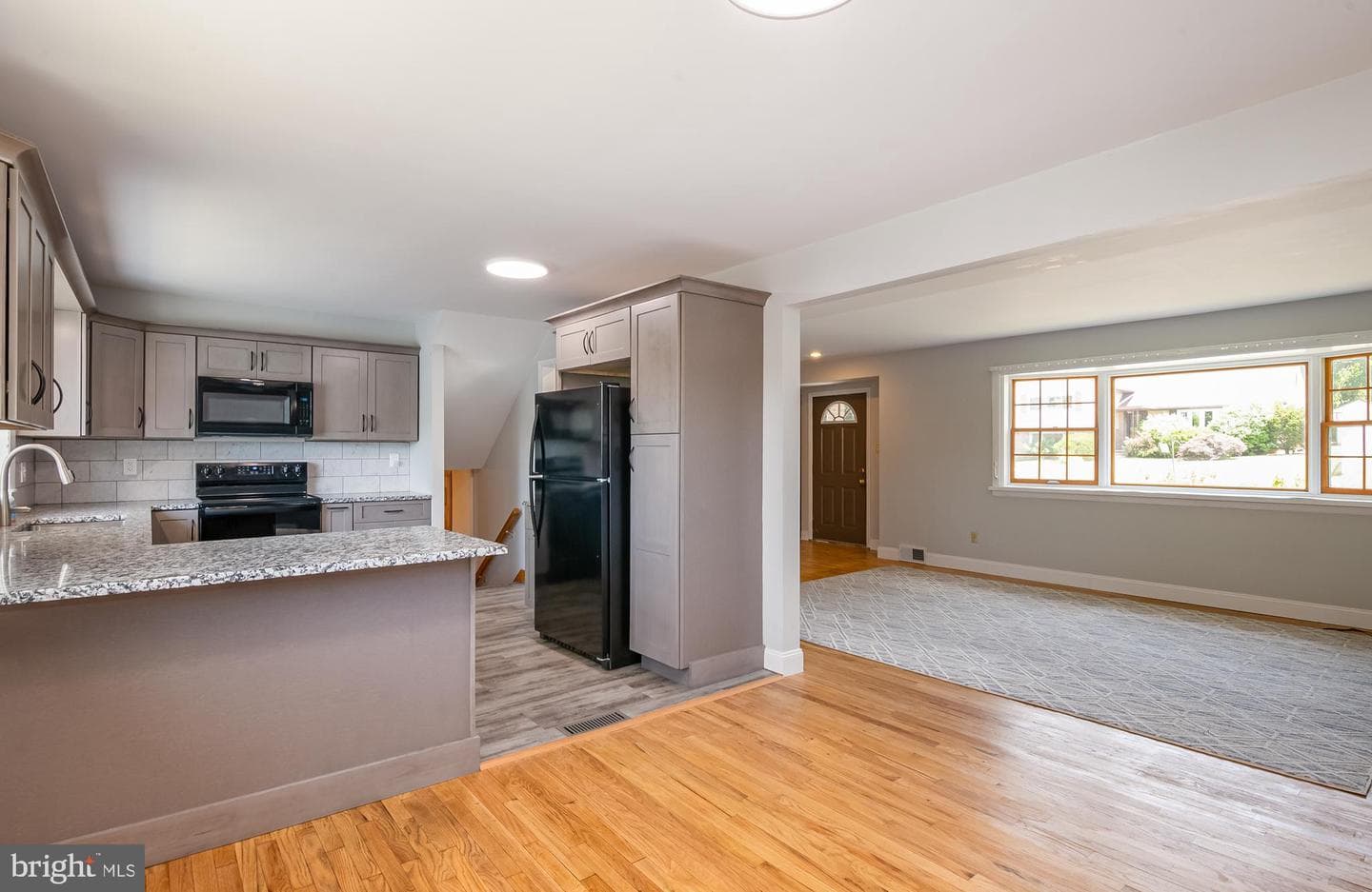 2401 Bell Drive photo 11