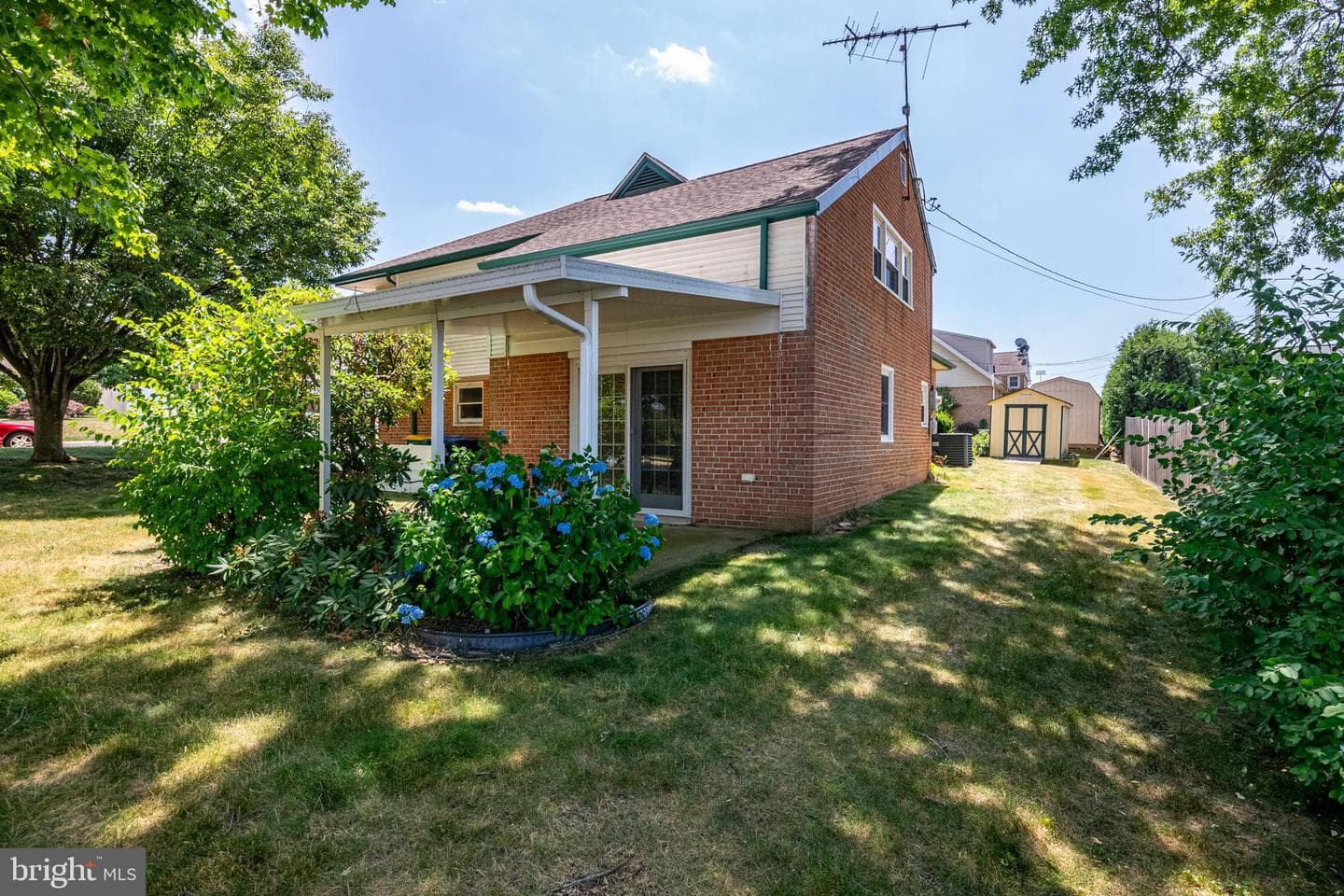 2401 Bell Drive photo 5
