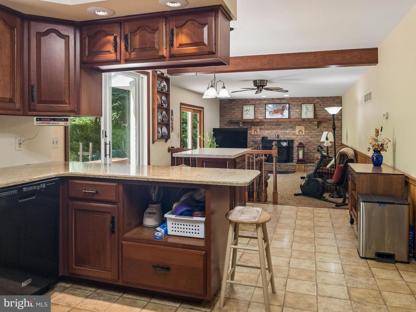 407 Miller Road photo 8