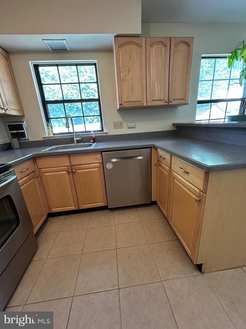 21 Matthew Drive photo 16