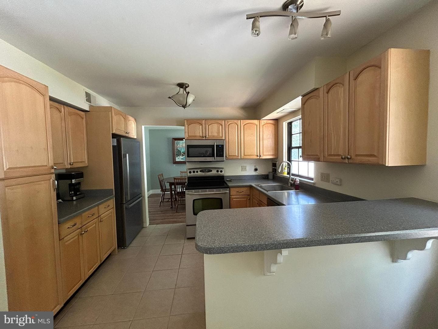 21 Matthew Drive photo 17