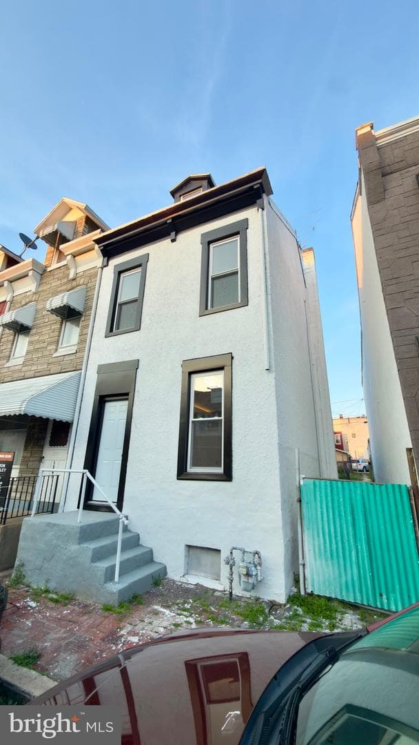 1539 Moss Street, Reading