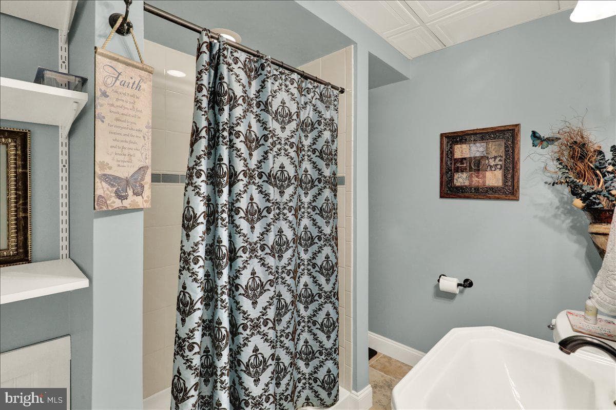 805 N Crescent Avenue photo 45