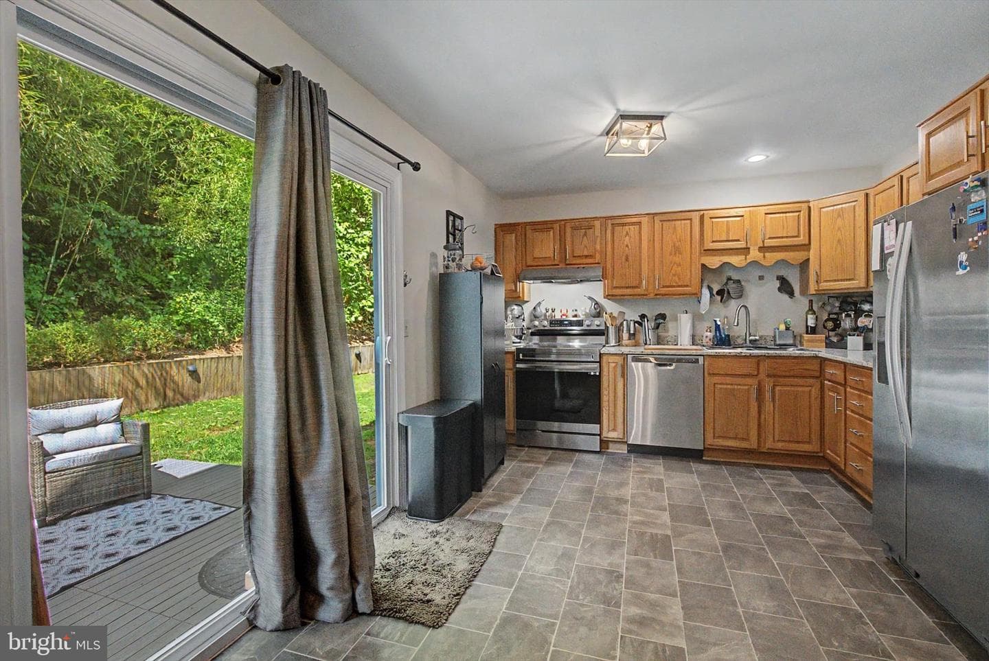426 Grove Avenue photo 10