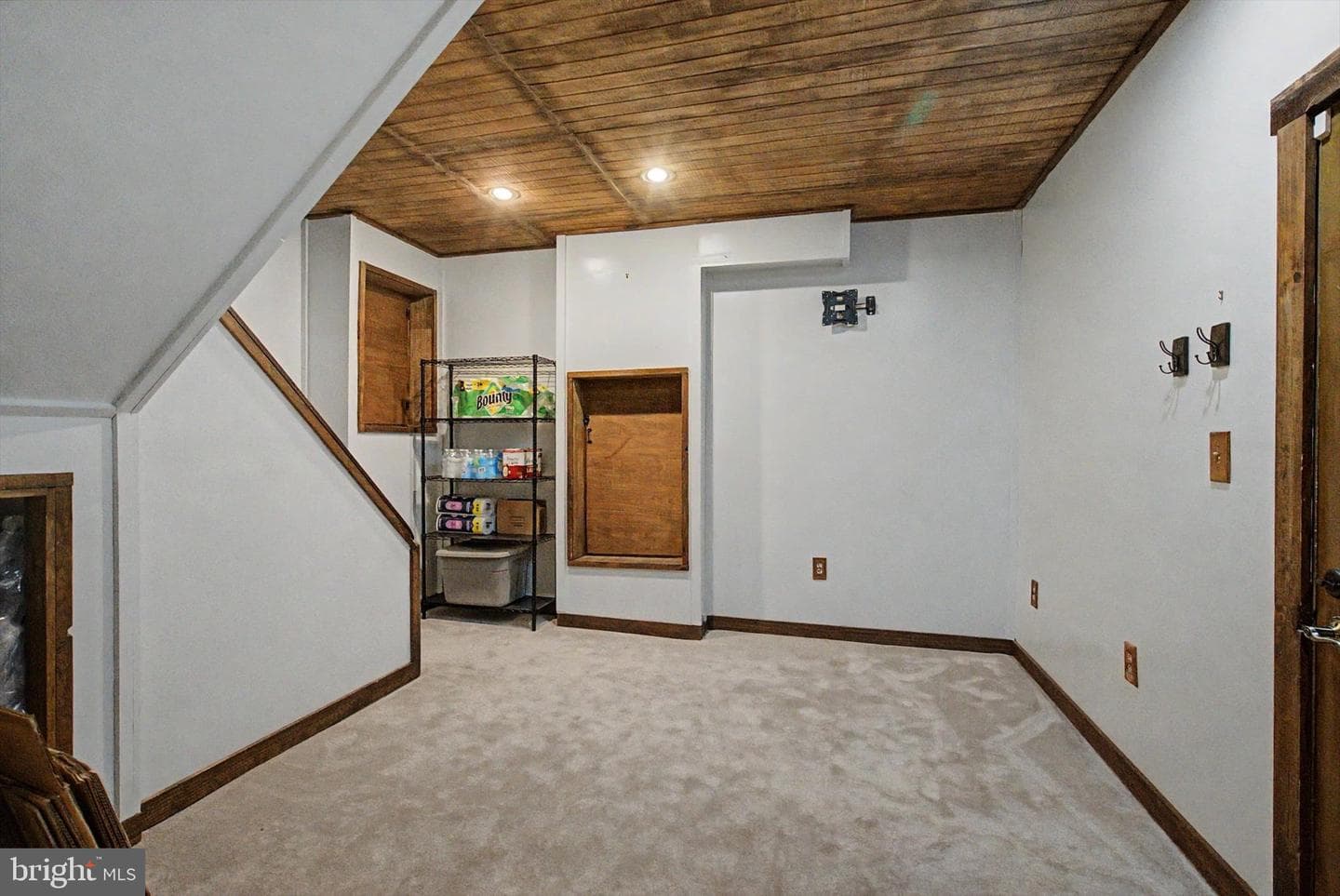 426 Grove Avenue photo 23