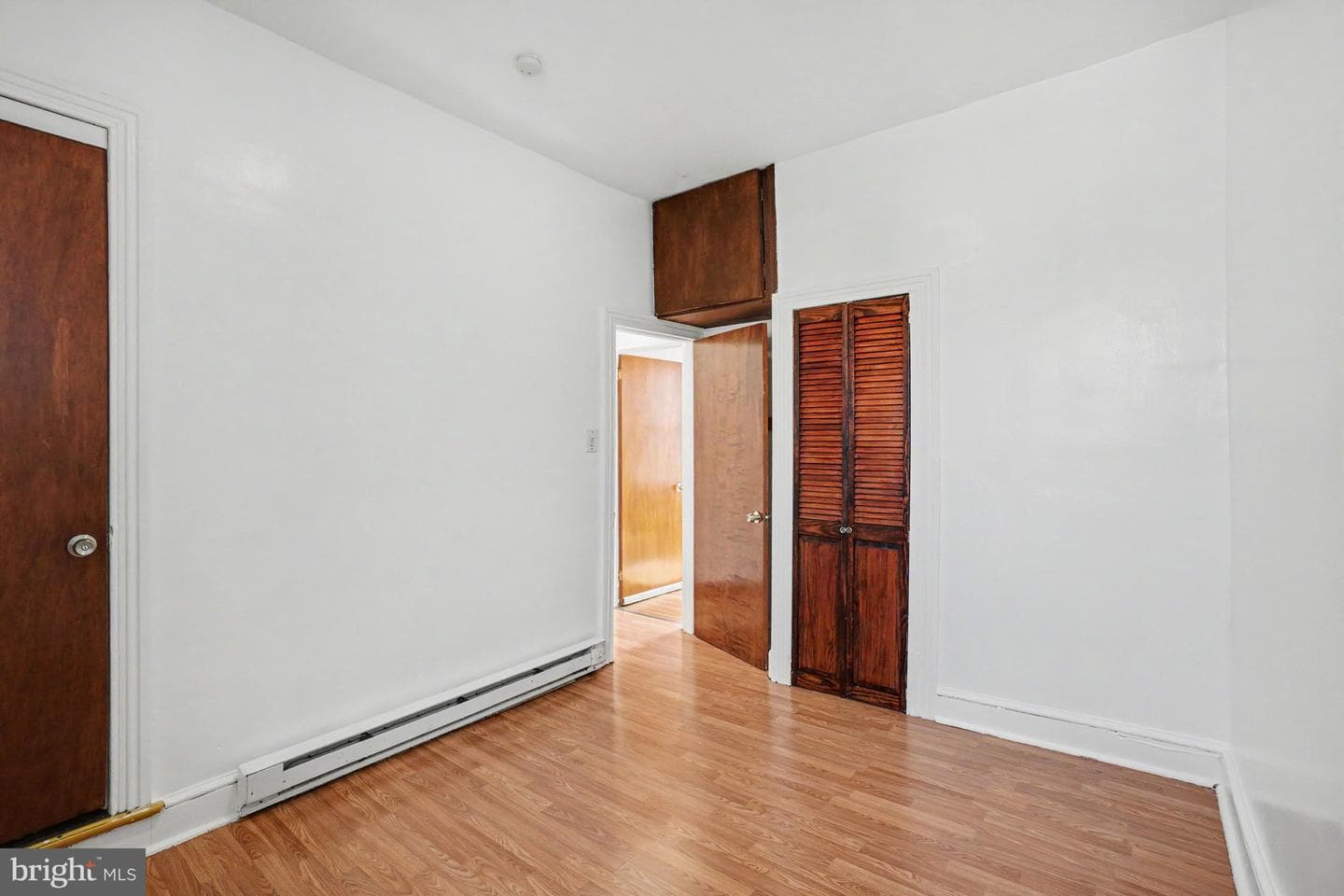 546 Locust Street photo 16