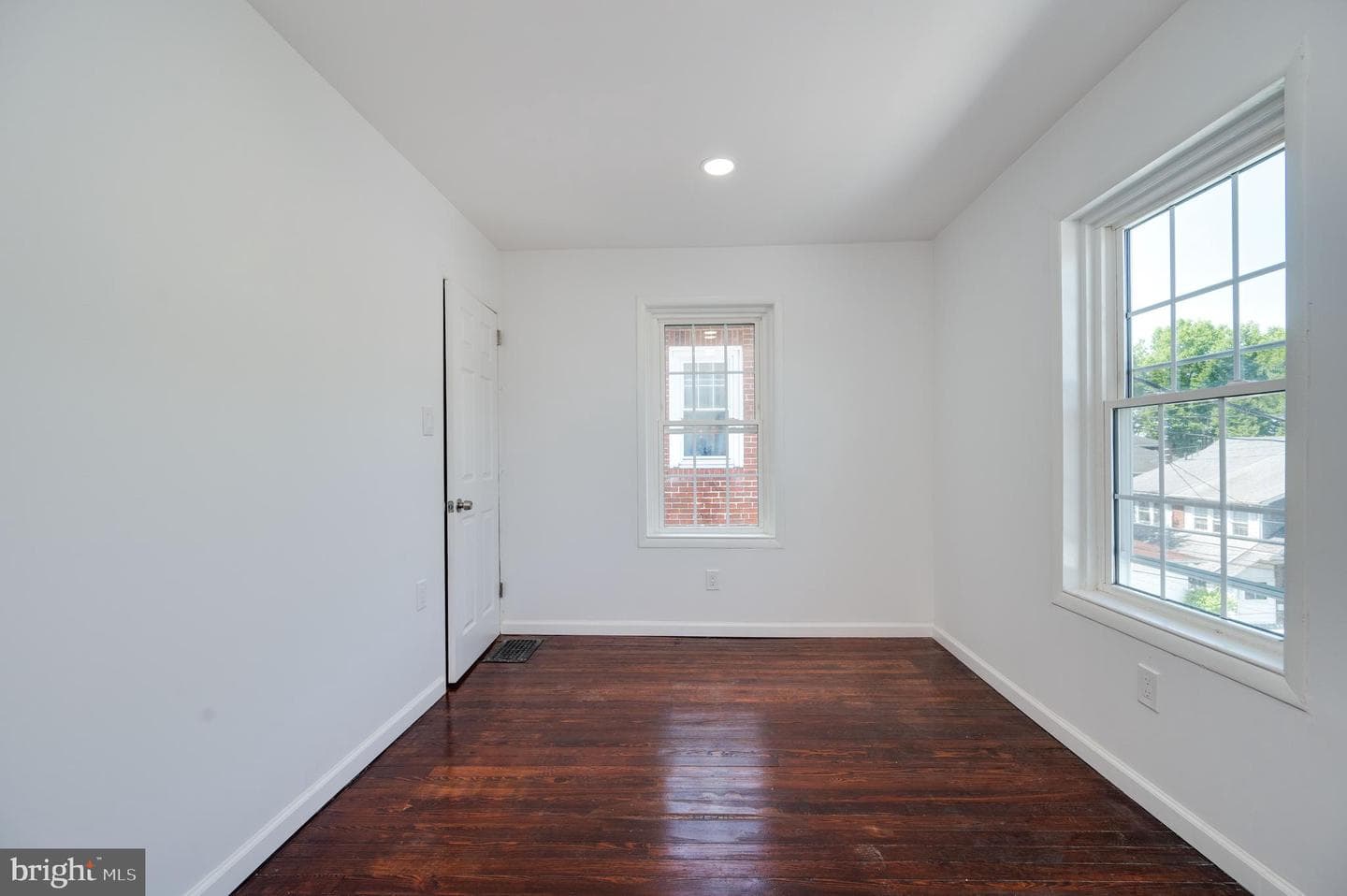 1228 Linden Street photo 24
