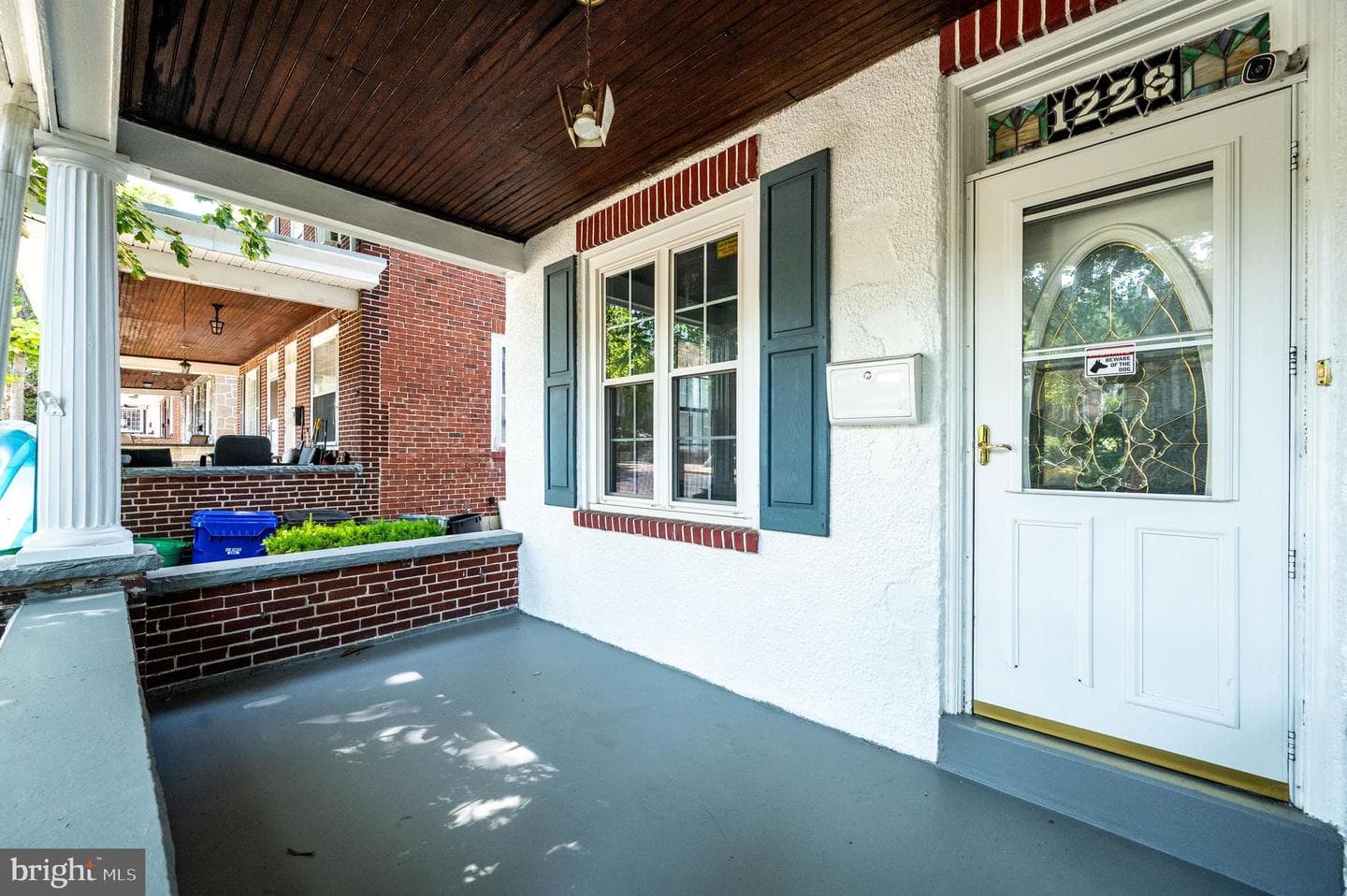 1228 Linden Street photo 3