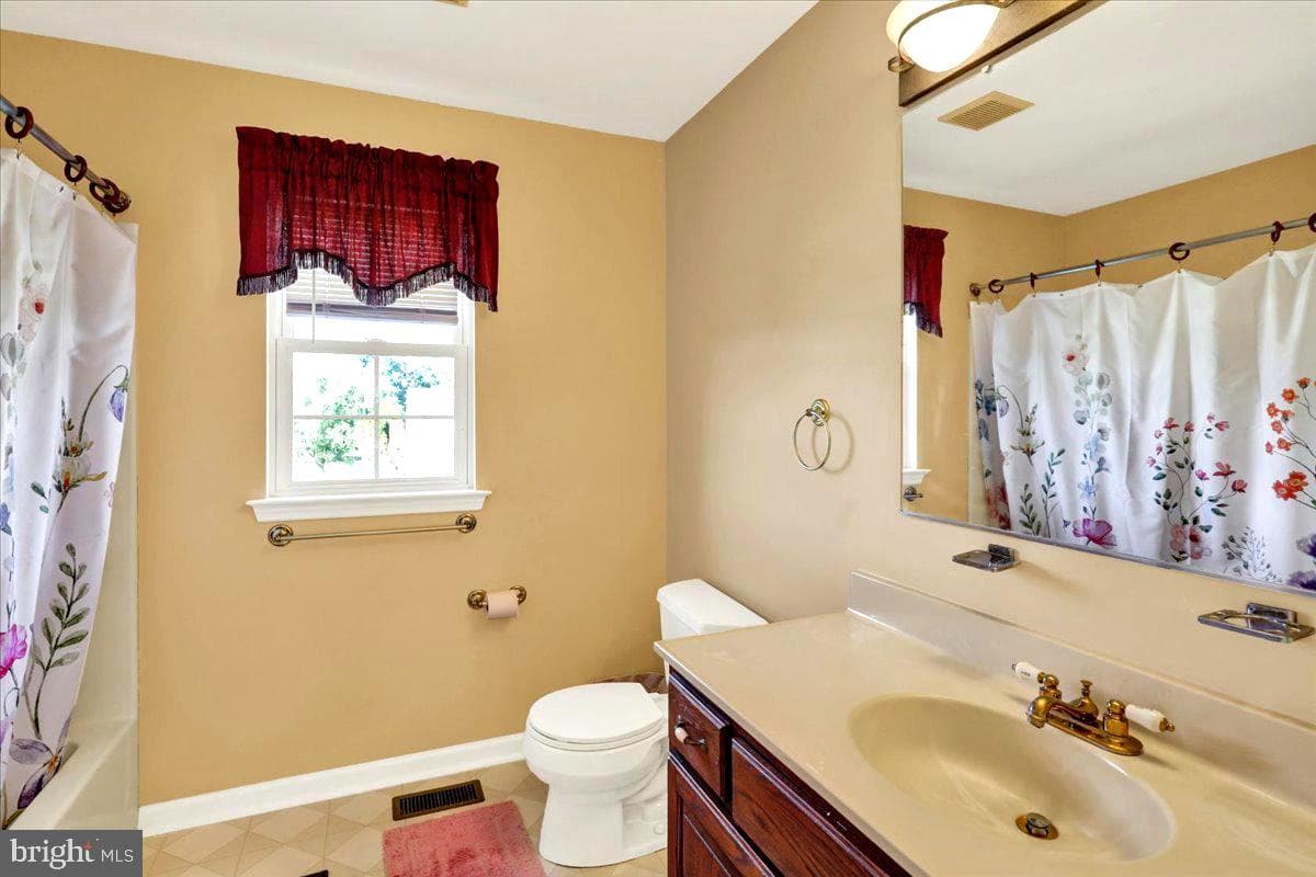 209 Battenkill Drive photo 17