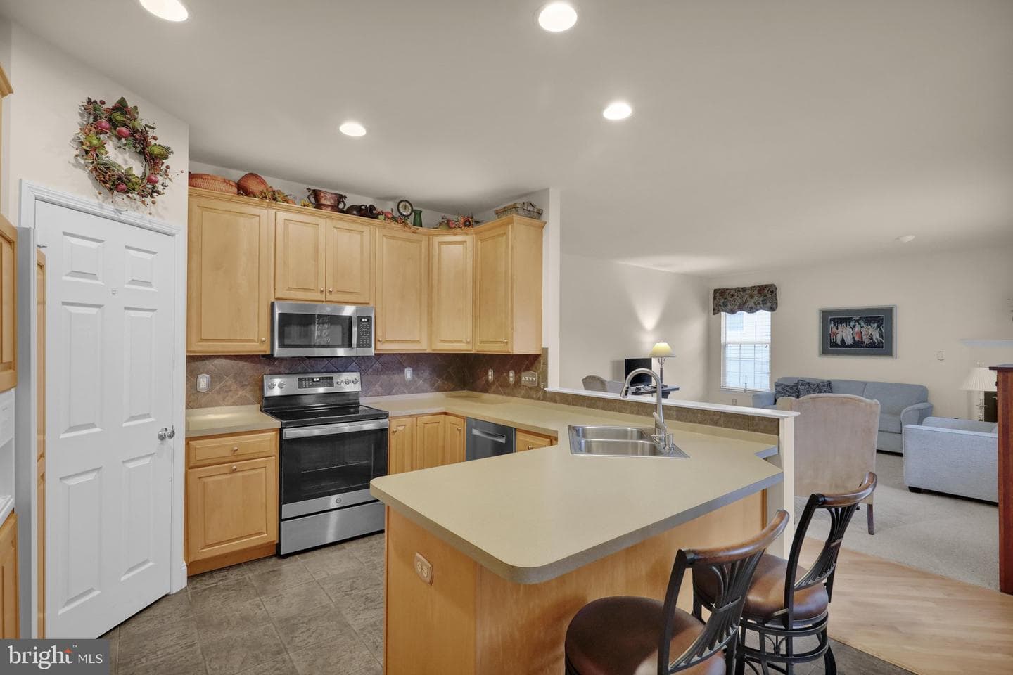 359 Mountain Boulevard photo 17
