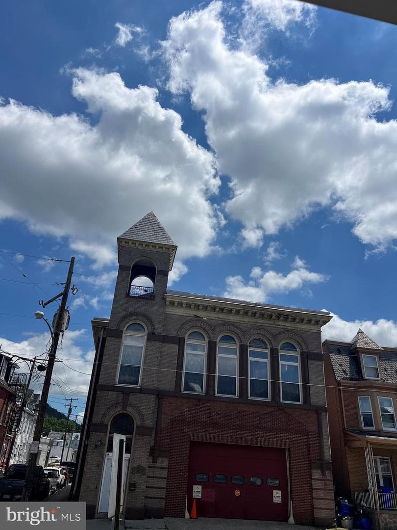433 S 15th Street photo 10