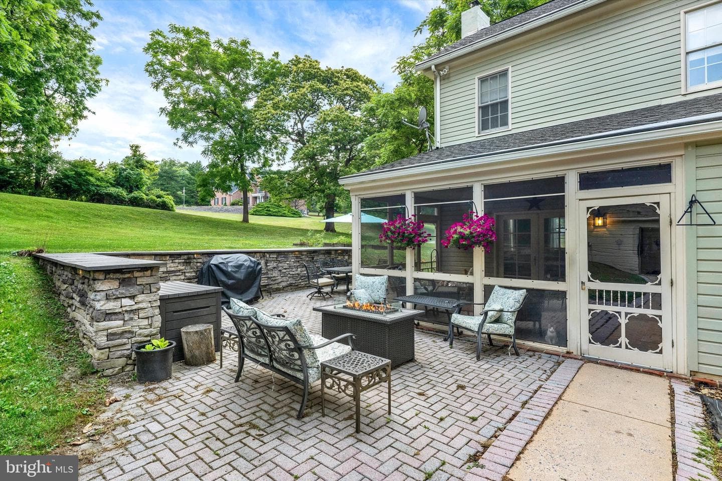 513 Huntzinger Road photo 10