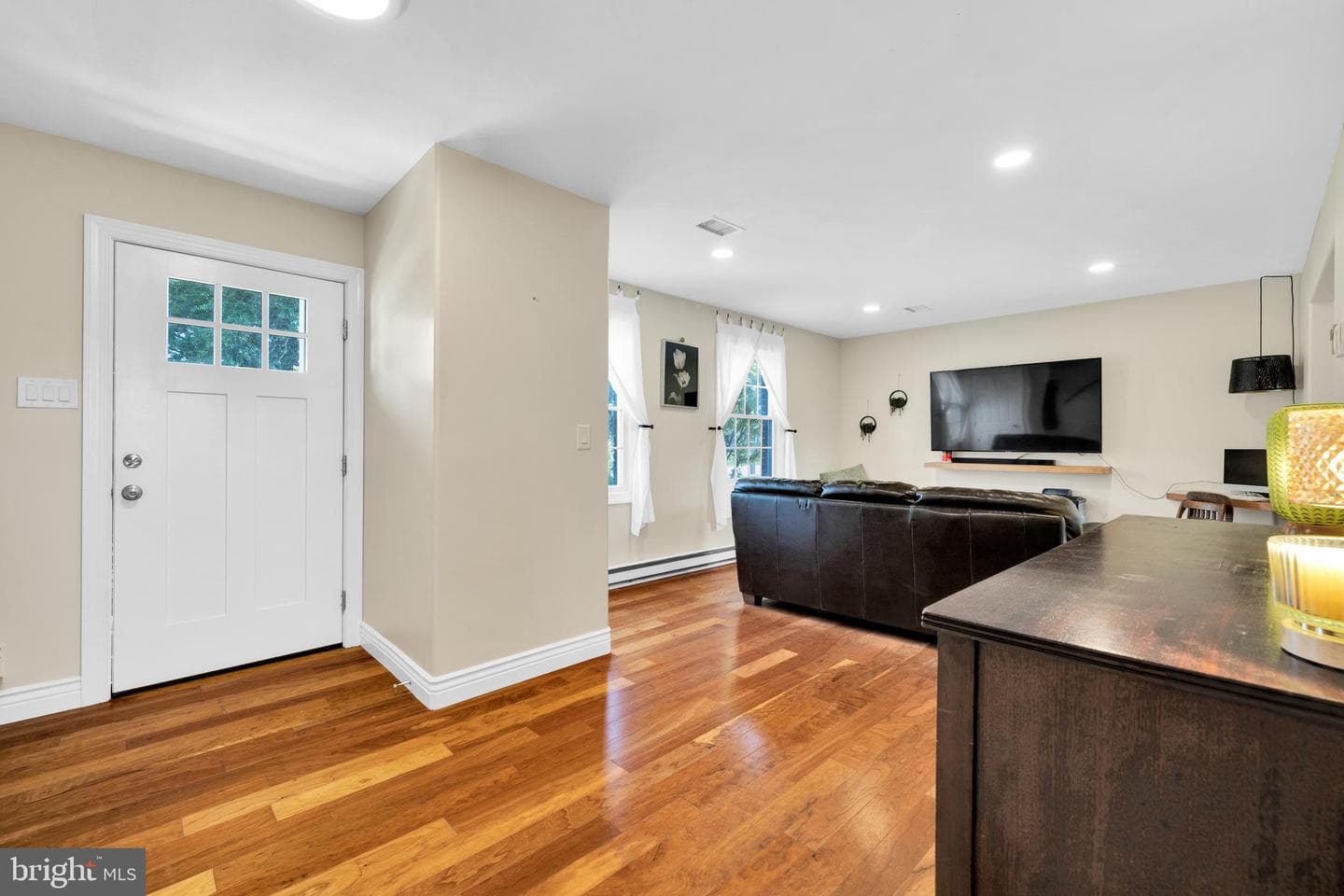 4 Sunset Drive photo 4