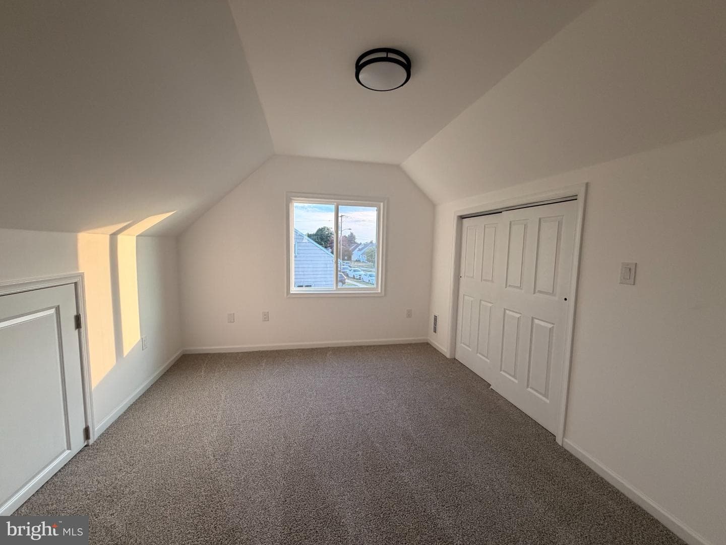 839 Hartman Avenue photo 11