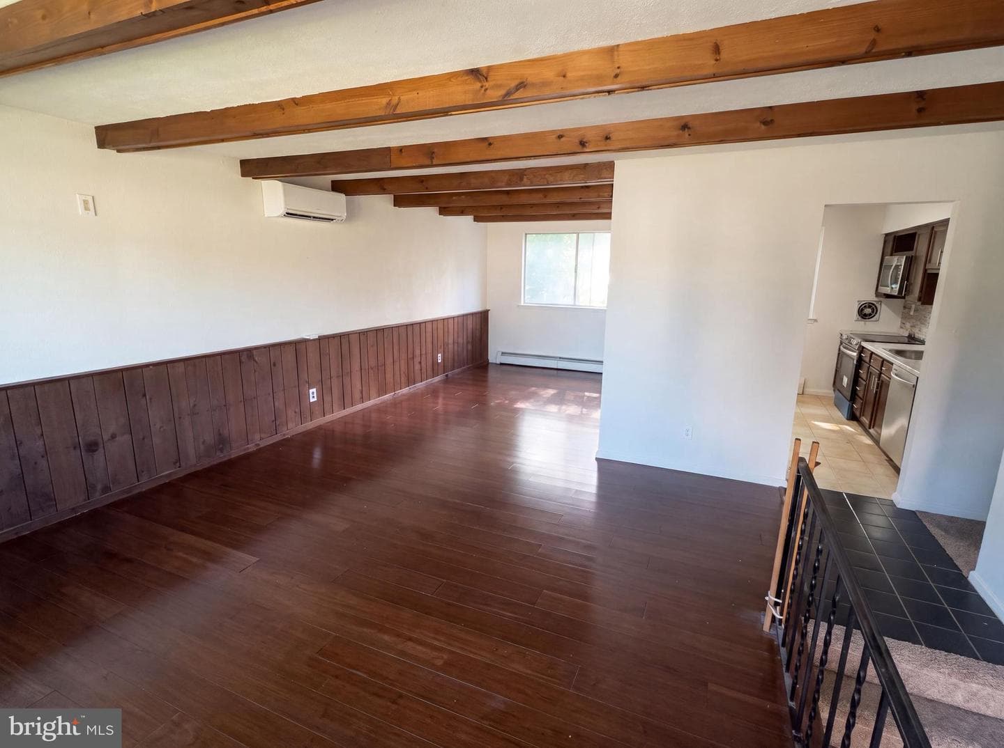 745 Pomander Avenue photo 3