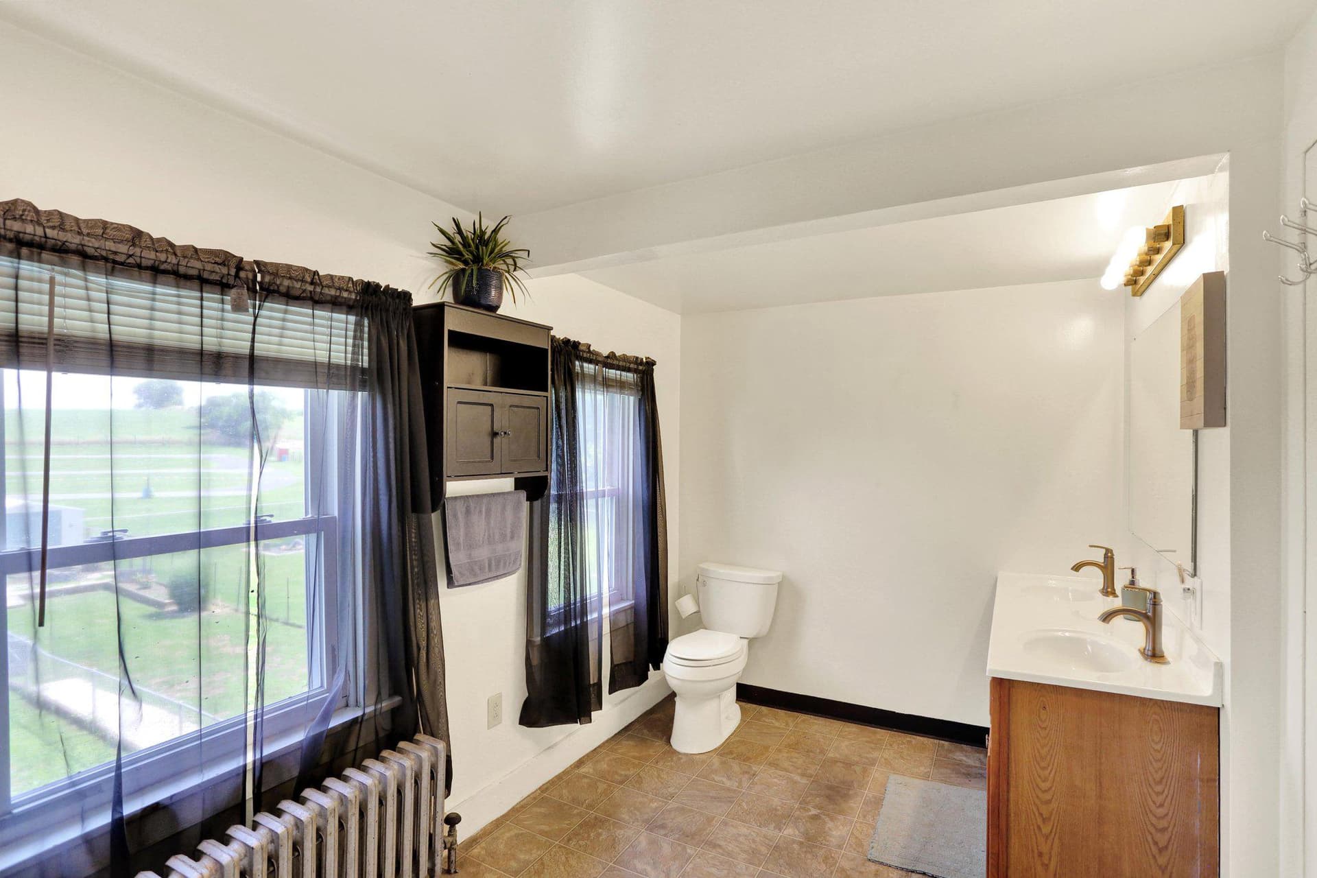153 Spring Garden Street photo 21