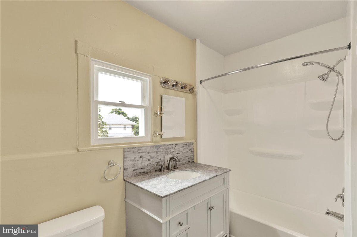 707 Oley Street photo 19