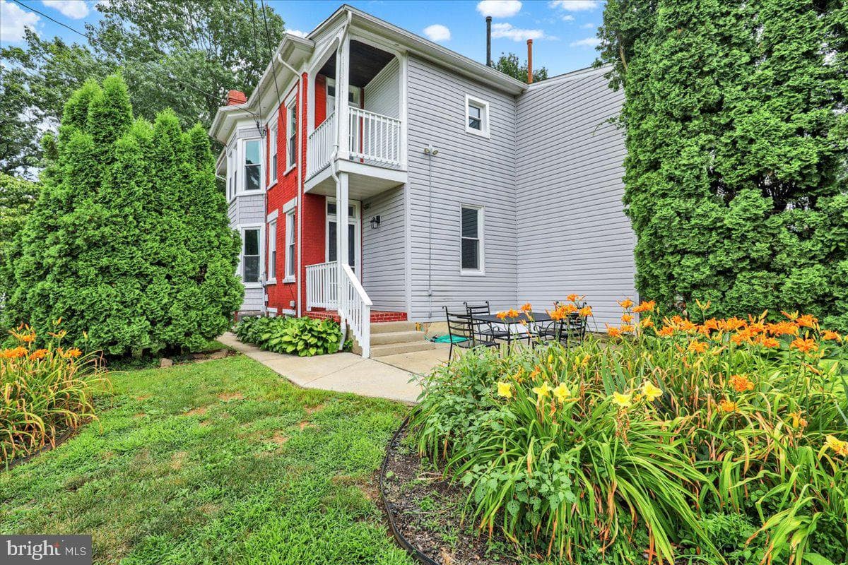 707 Oley Street photo 29