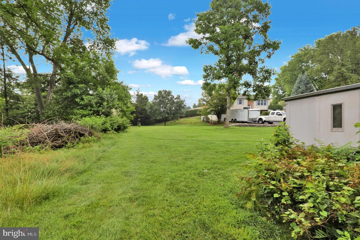 107 Gibraltar Road photo 6