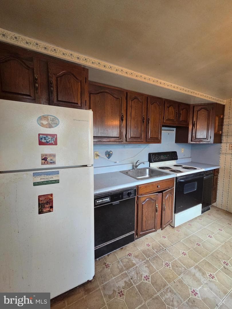 639 Birch Street photo 6