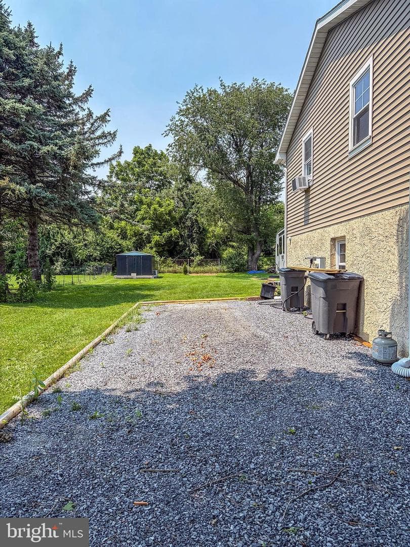 108 Maple Drive photo 5