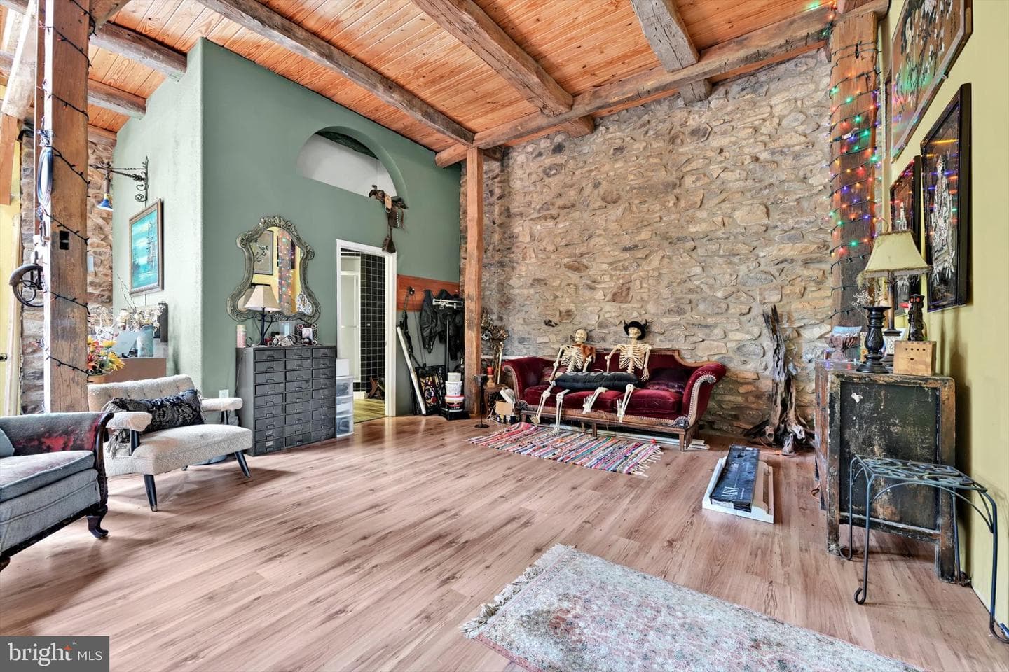 101 Conrad Road photo 8