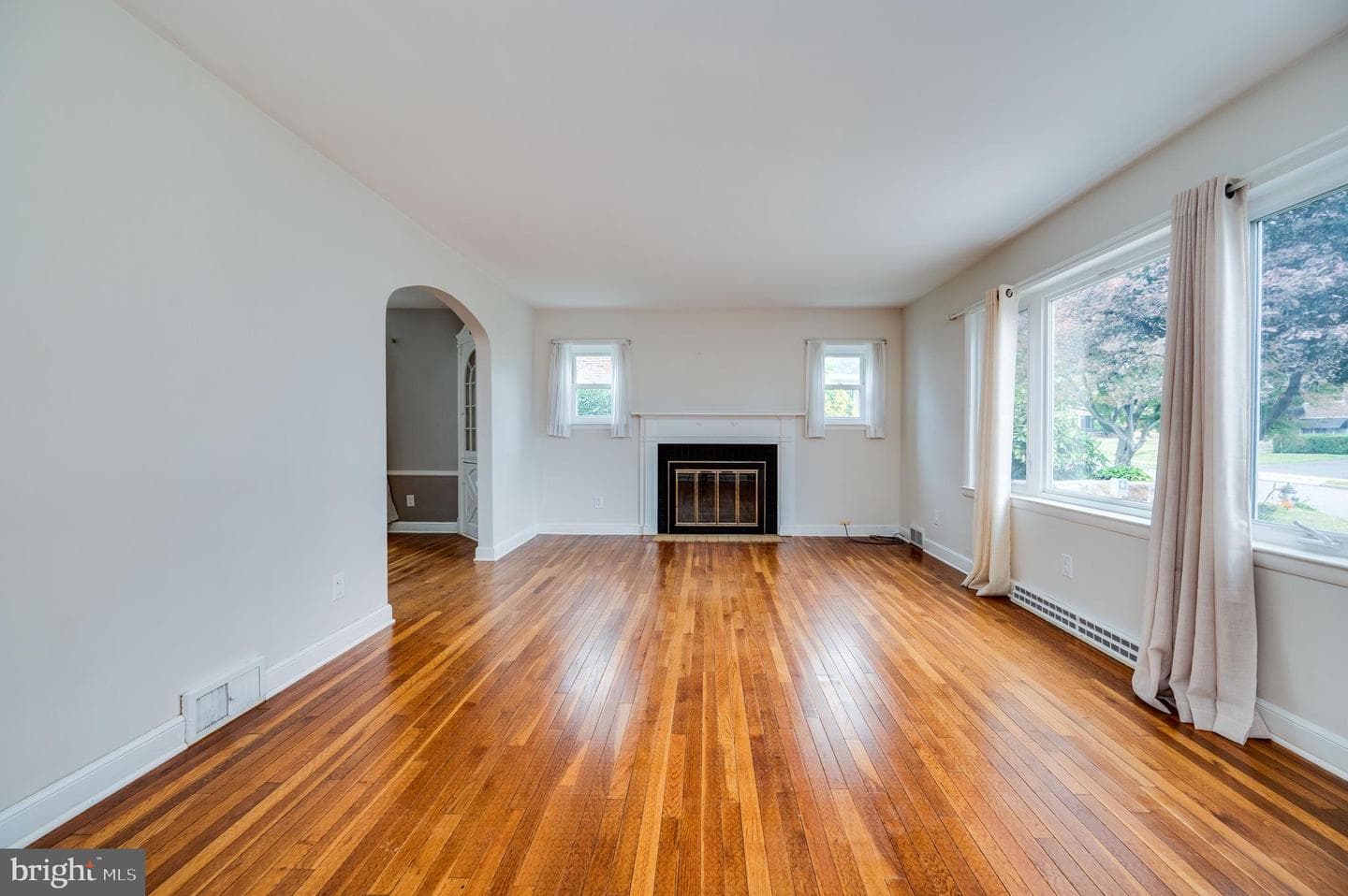118 Emerald Avenue photo 10