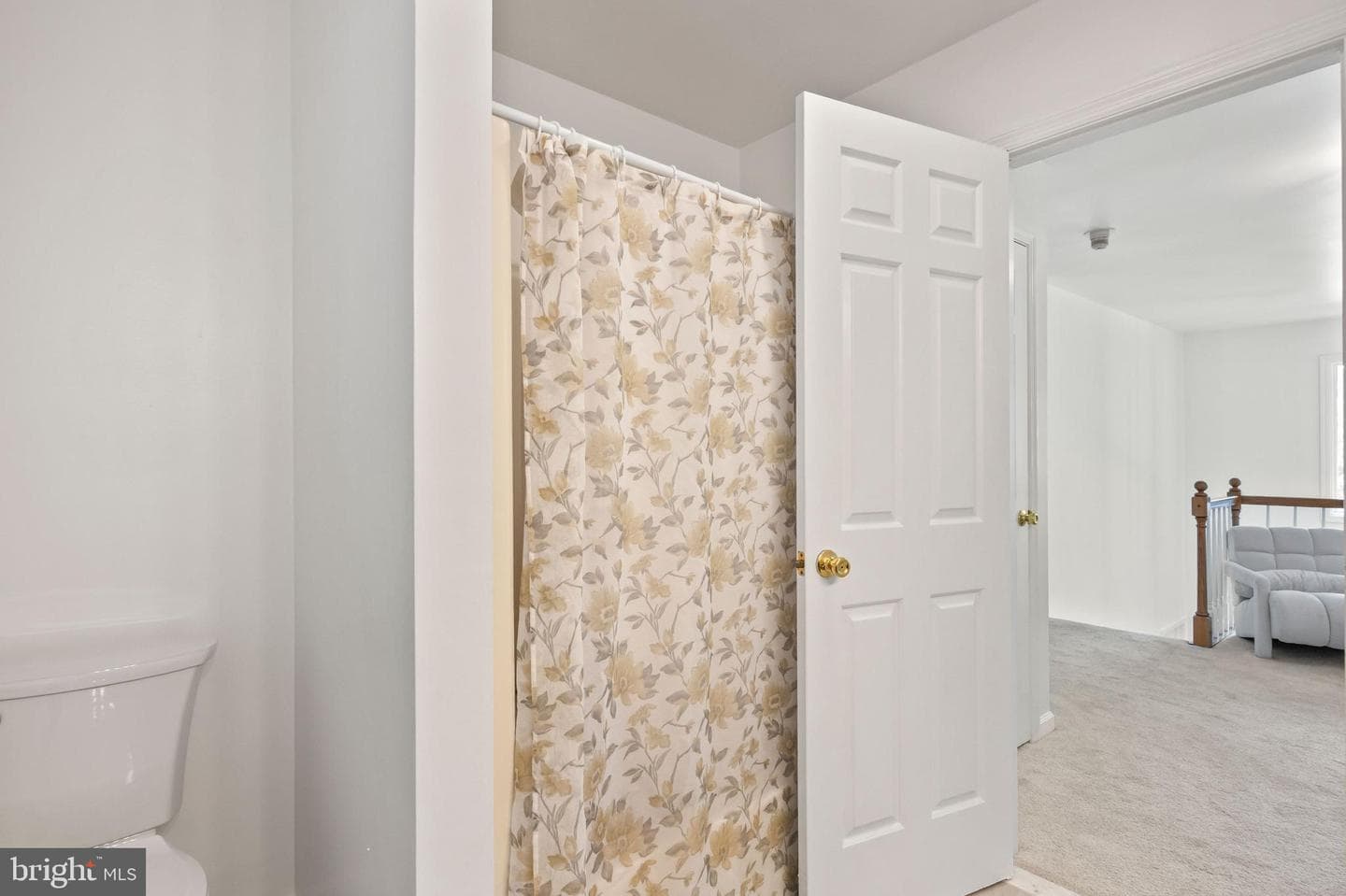 3 Hessian Boulevard photo 41
