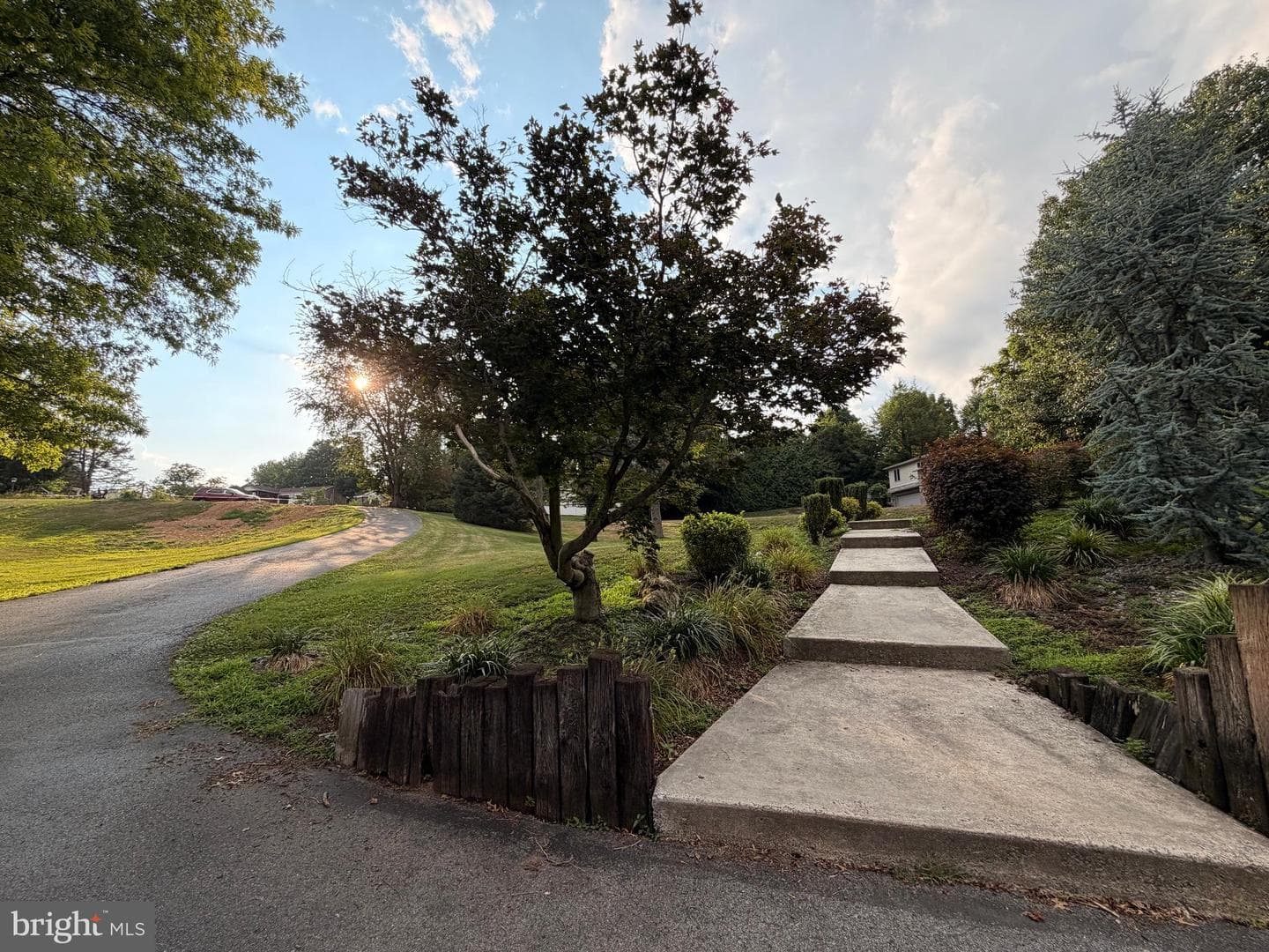 575 Mull Avenue photo 28