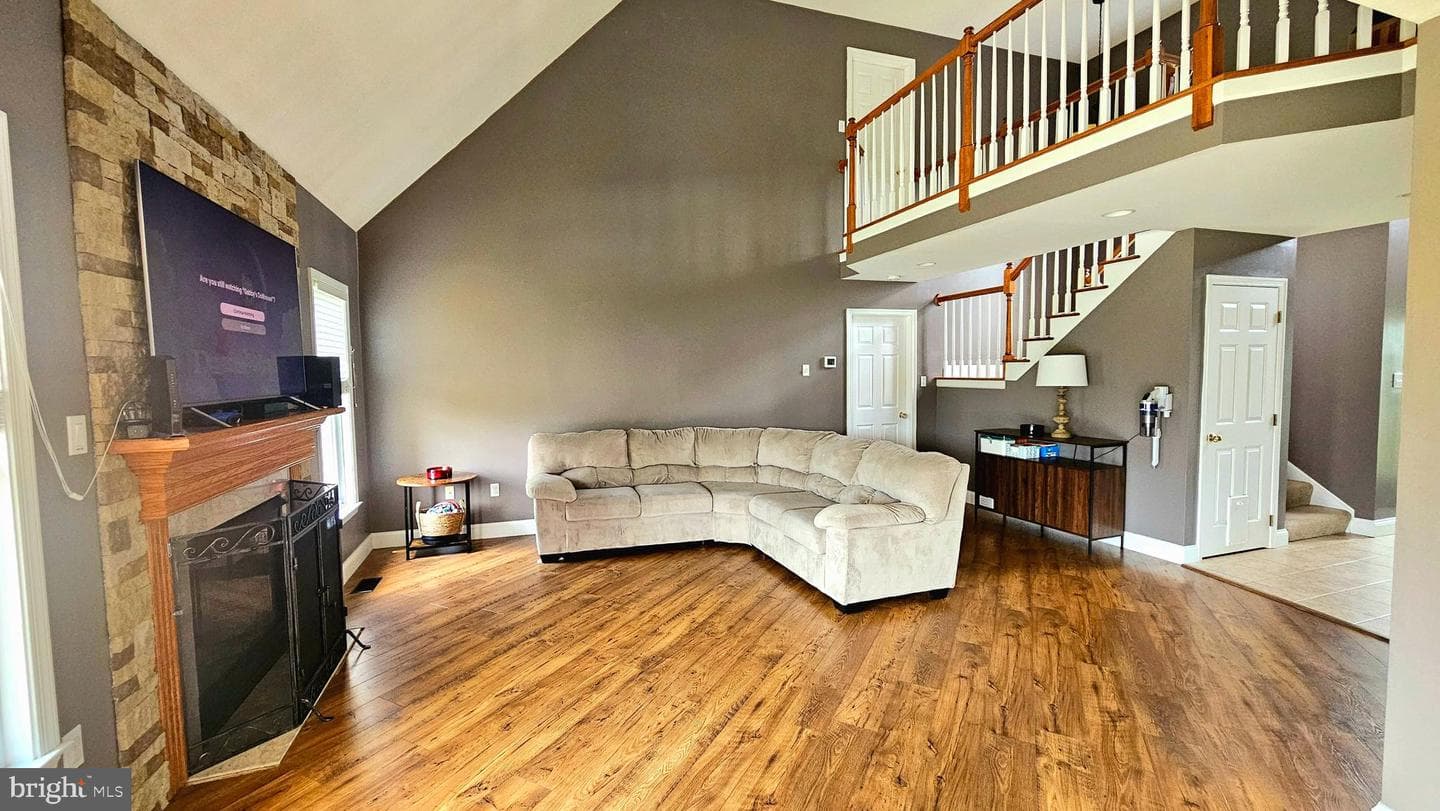 302 Chris Drive photo 8