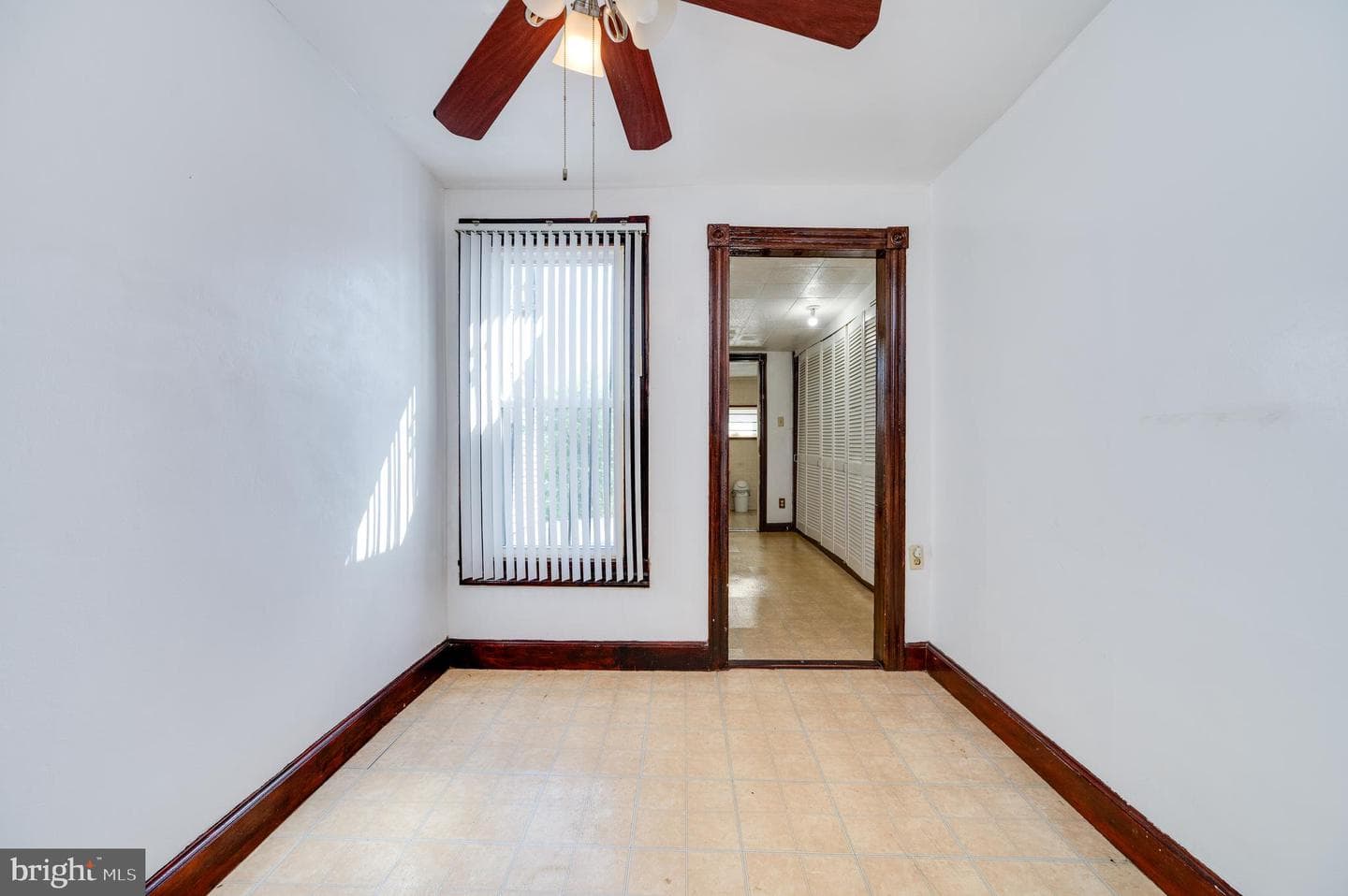 641 Clinton Street photo 15