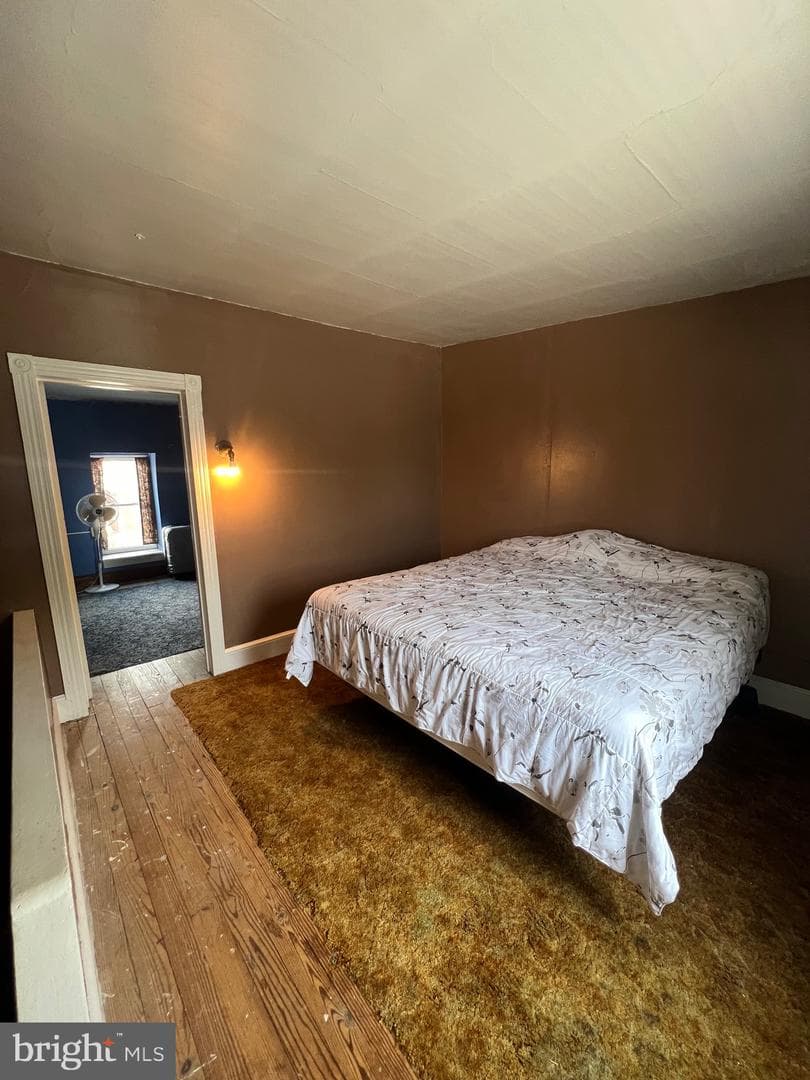 130 N Walnut Street photo 18